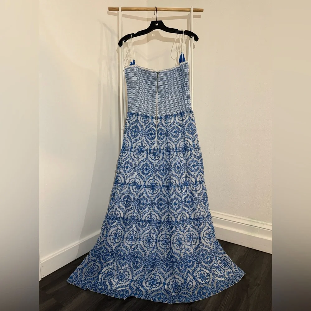 Alice + Olivia Sky Blue and White Maxi Dress - Picture 6 of 8
